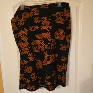 LuLaRoe Black and Orange Scaled Pencil Skirt
